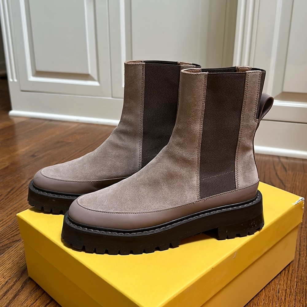 Mansur Gavriel Soma lugged boot size 37